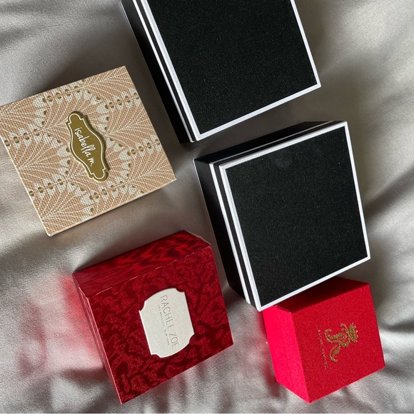 Empty Jewelry Boxes - Picture 3 of 4